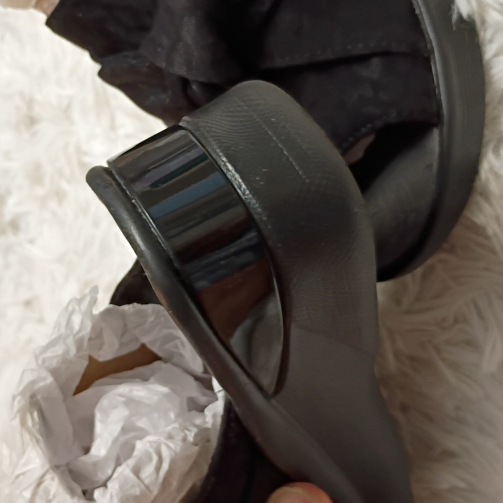 Bzees Smile Women's Sz 6 Sandals Shoes - Picture 5 of 6
